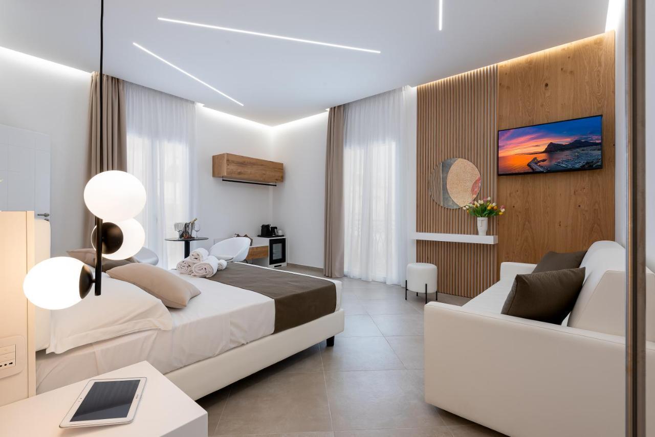 Sky Rooms Santuario 산비토로카포 외부 사진